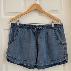 Universal threads drawstring shorts